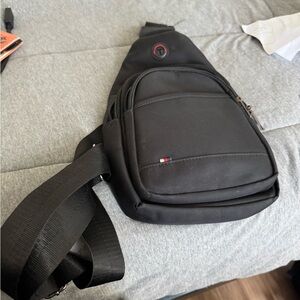 Tommy Hilfiger crossover bag used